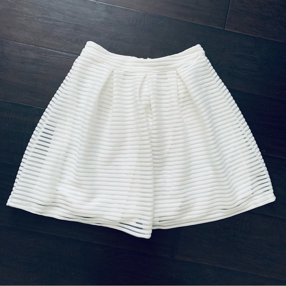 NWOT Forever 21 White High Waisted Fit & Flare Mini Skirt | Size: S - Picture 4 of 10